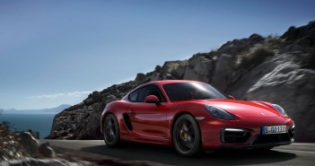 Porsche Cayman GTS und Boxster GTS vorgestellt Porsche Cayman GTS fahrend
