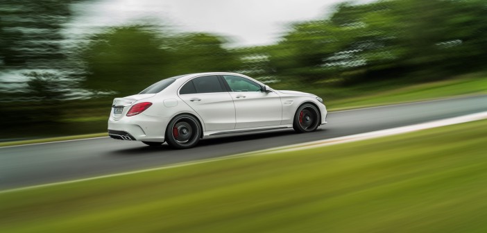Mercedes-Benz C 63 AMG (W205) NEU! – Alle Bilder und Infos mercedes-benz_c-63-amg_w205_designo_diamantweiß_bright-4